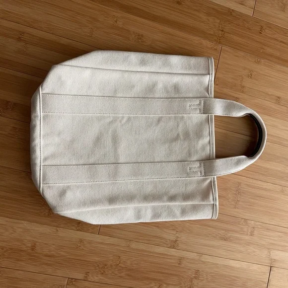 Tory Burch Cream & Navy Sturdy Canvas Tote w/ Navy Leather Handles - Picture 12 of 14